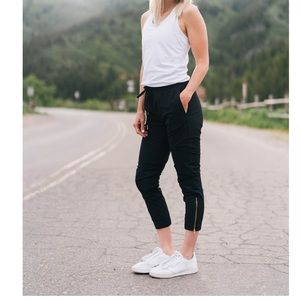 Zyia Black Everywhere Zipper Joggers size XXL